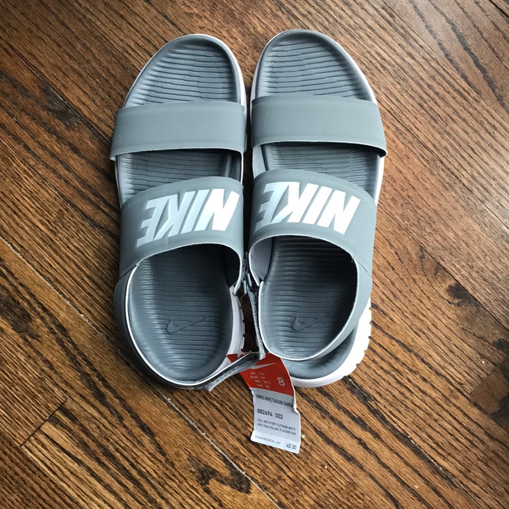 WMNS NIKE TANJUN SANDAL 8
